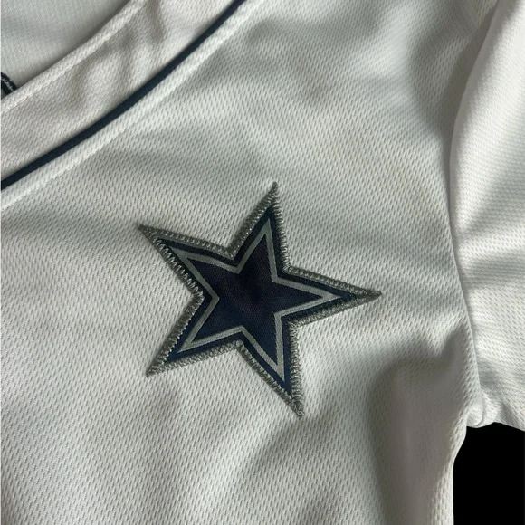 Dallas Cowboys NFL White and Blue Star Jersey - Picture 5 of 6